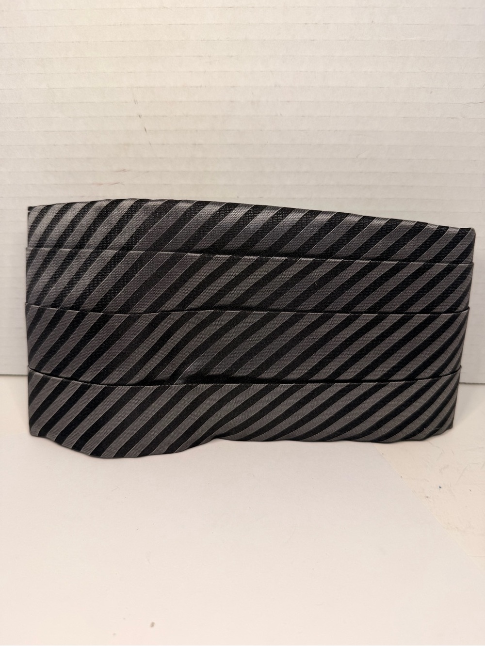 Santostefano by Italo
Ferretti: Silk Cummerbund.
Made in Italy.